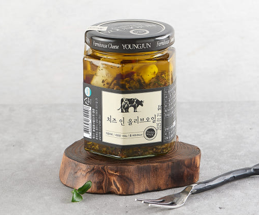 네이버 쇼핑 커넥트-영준목장 치즈 인 올리브 (마리네이드 치즈) 150g_1