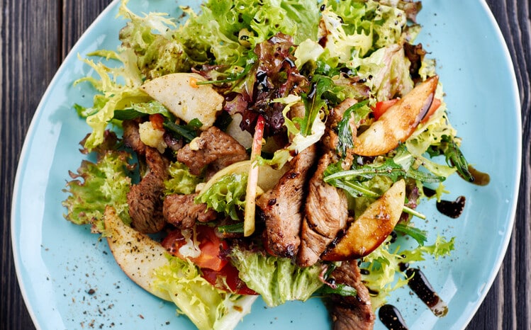 미트 웜 샐러드(warm salad)